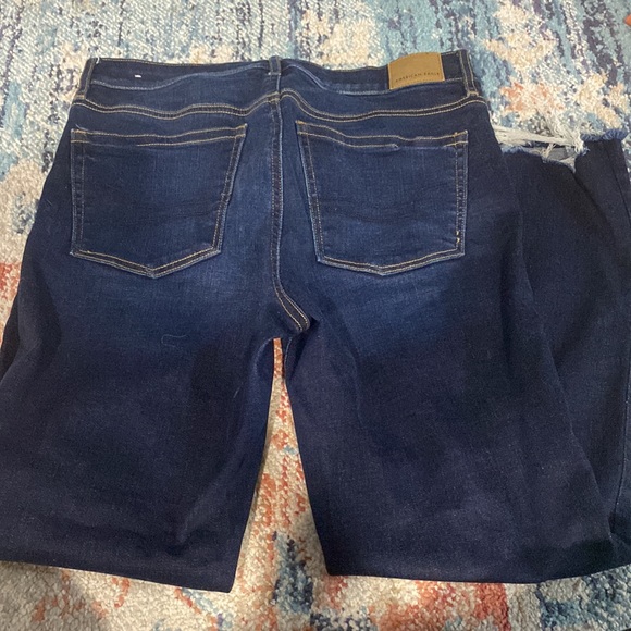 American Eagle Cut Off Cropped Jeans - Picture 2 of 2